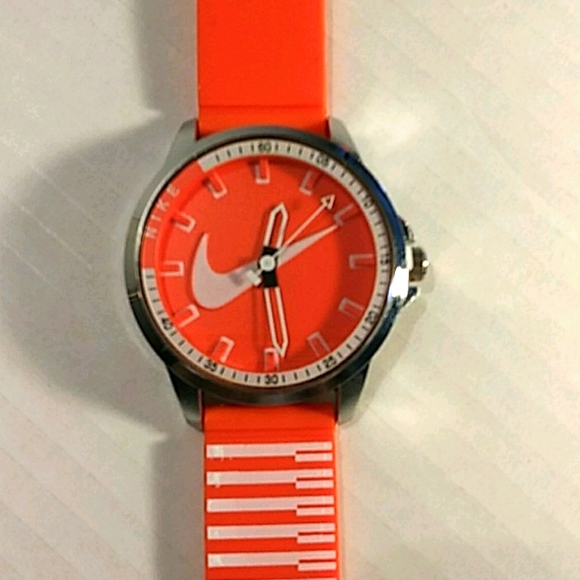 Nike Watch - Picture 1 of 4